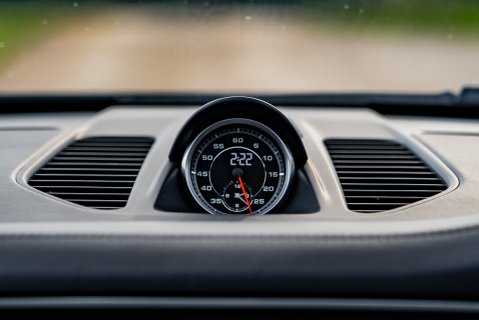 Porsche 911 CARRERA S PDK 18