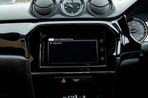 Suzuki Vitara KURO 25