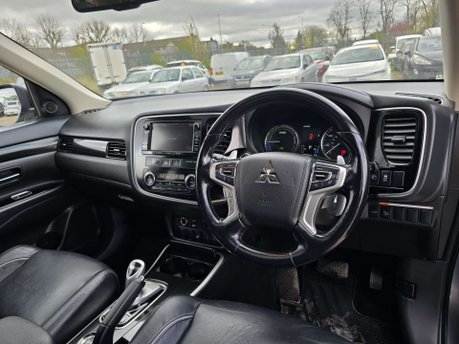 Mitsubishi Outlander 2.0h 12kWh GX4h SUV 5dr Petrol Plug-in Hybrid CVT 4WD Euro 6 (s/s) (200 ps) 16