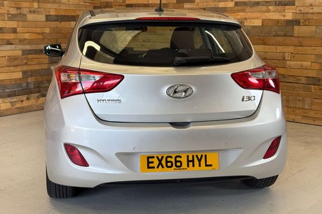 Hyundai i30 1.4 Blue Drive SE Nav Hatchback 5dr Petrol Manual Euro 6 (s/s) (100 ps) 84