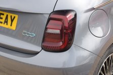 Fiat 500e La Prima 33