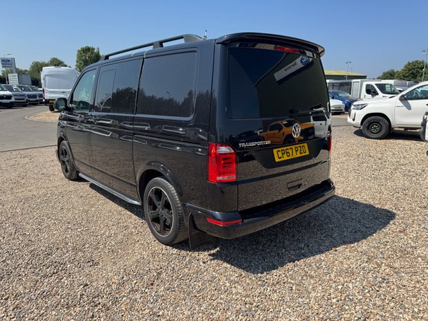 Volkswagen Transporter Crew Cab [SOLD KH] AUTO SWB L1H1 T32 Sportline Air Con Alloys Sensors EURO 12