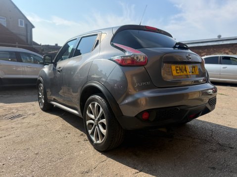 Nissan Juke 1.2 DIG-T Tekna SUV 5dr Petrol Manual 4