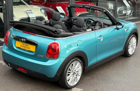 Mini Convertible Cooper 1.5 Chili / Media - SAT NAV + MINI CONNECTED + 17" ALLOYS 11