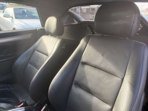 Vauxhall Tigra 1.4 Tigra Exclusive 2dr 12