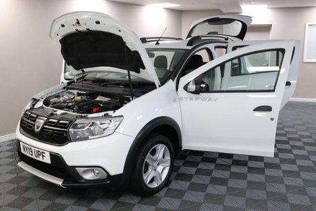 Dacia Sandero Stepway COMFORT TCE 16