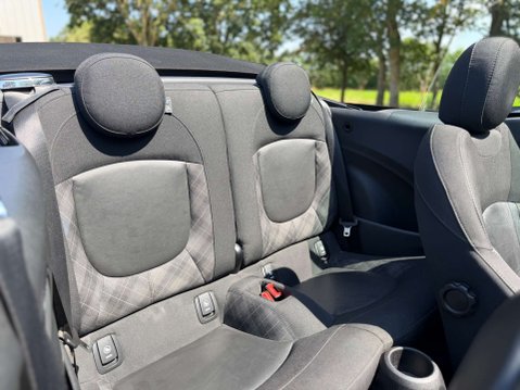 Mini Convertible 1.5 Cooper 2dr 13