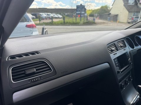 Volkswagen Golf 1.6 TDI BlueMotion Tech Match Edition DSG Euro 6 (s/s) 5dr 15