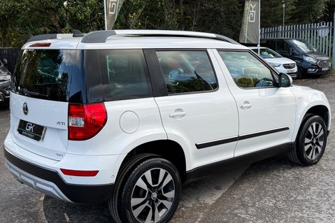 Skoda Yeti Outdoor LAURIN AND KLEMENT TDI DSG - RARE CAR - PAN ROOF -APPLE CARPLAY -8 SERVICES 6