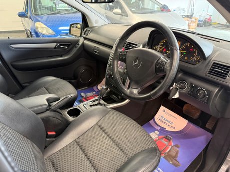 Mercedes-Benz A Class 1.7 A180 Avantgarde SE CVT 5dr 9