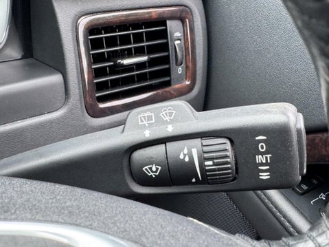 Volvo V70 2.0 D3 SE Lux Geartronic Euro 5 (s/s) 5dr 33