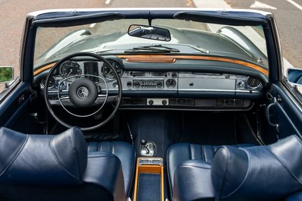 Mercedes-Benz SL Series 280 SL Pagoda 26