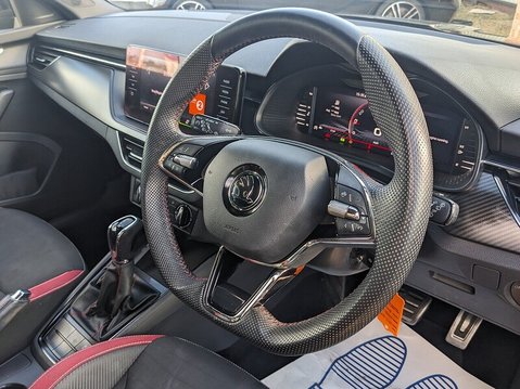 Skoda Kamiq MONTE CARLO TSI DSG 21