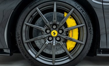 Ferrari SF90 Stradale 25