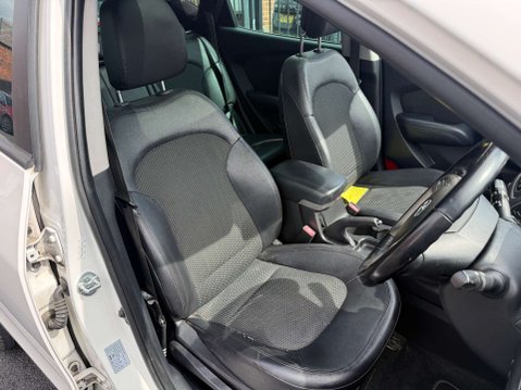 Hyundai ix35 1.7 ix35 Premium CRDi 5dr 6