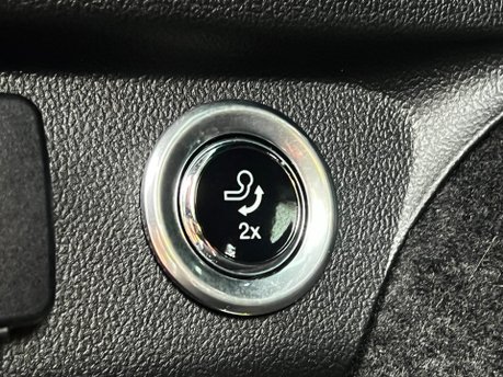 Ford Kuga ST-LINE X EDITION 22