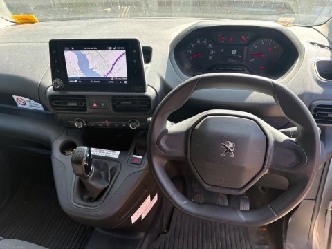Peugeot Partner BLUEHDI PROFESSIONAL L1 2