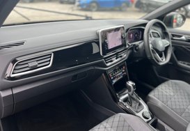 Volkswagen T-Roc R-LINE 2.0 TSI 4MOTION DSG AUTOMATIC 29