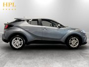 Toyota C-HR 1.8 VVT-h GPF Icon SUV 5dr Petrol Hybrid CVT Euro 6 (s/s) (122 ps) 8