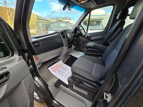 Mercedes-Benz Sprinter 319 CDI MWB 37