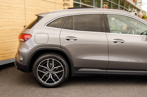 Mercedes-Benz EQA EQA 250 AMG LINE PREMIUM 8