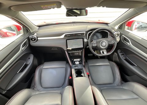 MG ZS EV 72KWH TROPHY 12