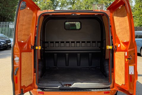Ford Transit Custom 320 LIMITED ECOBLUE DOUBLE CAB - 6 SEATER -REVERSE CAMERA -APPLE CAR PLAY 15