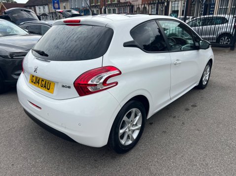 Peugeot 208 1.2 VTi Style Euro 5 3dr 6