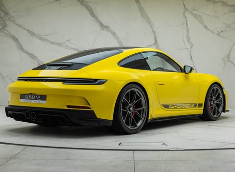 Porsche 911 GT3 TOURING (992) 6
