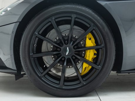 Aston Martin DB11 V8