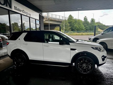 Land Rover Discovery Sport 2.0 TD4 HSE Black Auto 4WD Euro 6 (s/s) 5dr 12