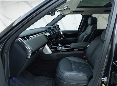 Land Rover Range Rover P440e HSE 10