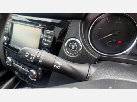 Nissan Qashqai 1.6 Qashqai Tekna dCi 5dr 23