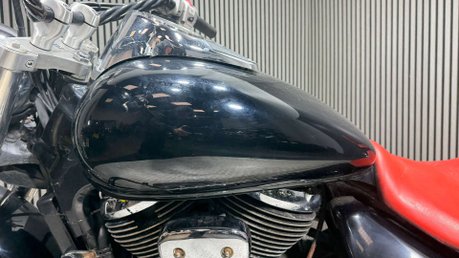 Suzuki Intruder 800 VL 2008 ONLY 17K RUNNING CRUISER PROJECT BIKE SPARES OR REPAIR 800CC 20
