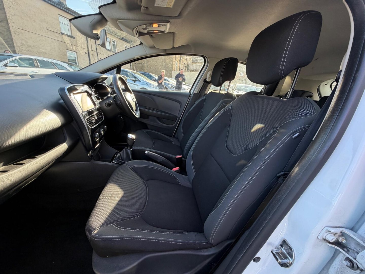 2018 Renault Clio — image 9