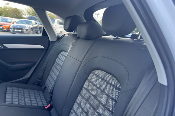 Audi Q3 2.0 TDI SE 37