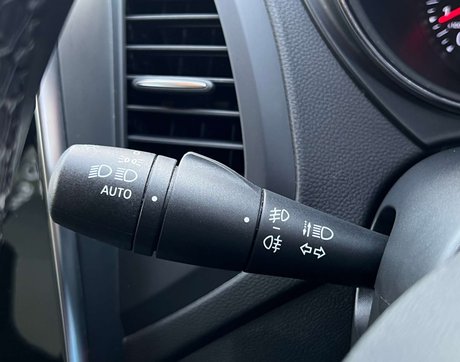 Renault Captur 0.9 Captur Iconic TCe 5dr 8