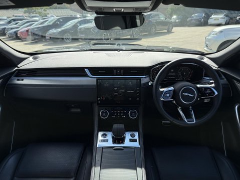Jaguar F-Pace 2.0 D200 MHEV R-Dynamic SE Black SUV 5dr Diesel Auto AWD Euro 6 (s/s) (204 32