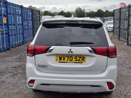 Mitsubishi Outlander 2.4h TwinMotor 13.8kWh Exceed SUV 5dr Petrol Plug-in Hybrid CVT 4WD Euro 6  8