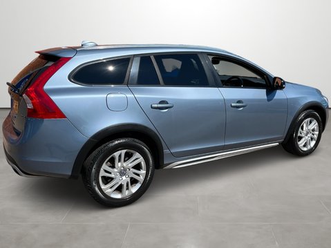 Volvo V60 D4 [190] Cross Country SE Nav 5dr Gtronic [Ltr] 8