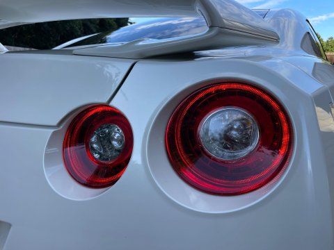 Nissan GT-R 3.8 V6 Recaro Coupe 2dr Petrol Auto 4WD Euro 6 (570 ps) 19