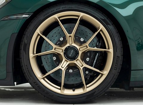 Porsche 911 GT3 (992) 8