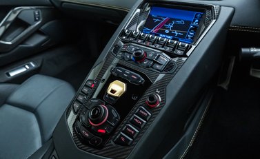 Lamborghini Aventador S LP 740-4 18