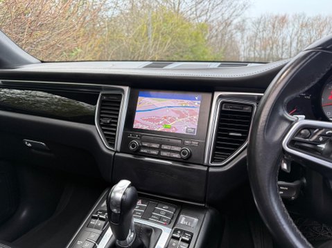 Porsche Macan 3.0 TD V6 S PDK 4WD Euro 6 (s/s) 5dr 32