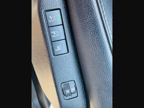Vauxhall Vivaro 2l 5dr Auto 142 BHP 15