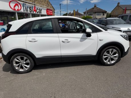 Vauxhall Crossland X SE 11