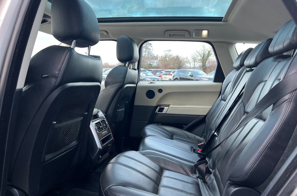 Land Rover Range Rover Sport 3.0 SDV6 HSE AUTO 32