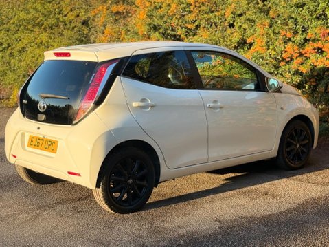 Toyota Aygo 1.0 VVT-i x-style Euro 6 5dr 4