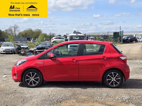 Toyota Yaris 1.5 VVT-h Icon Tech Hatchback 5dr Petrol Hybrid E-CVT Euro 6 (s/s) (100 ps) 4