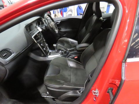 Volvo V40 2.0 D2 R-Design Euro 6 (s/s) 5dr 12